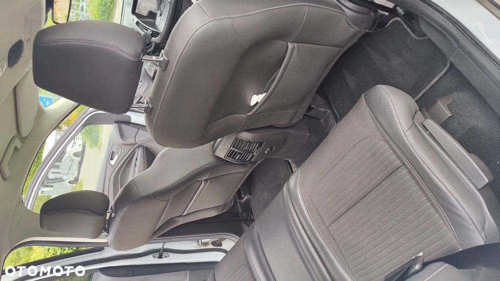 Ford Kuga 2.0 TDCi 4x4 Titanium - 9