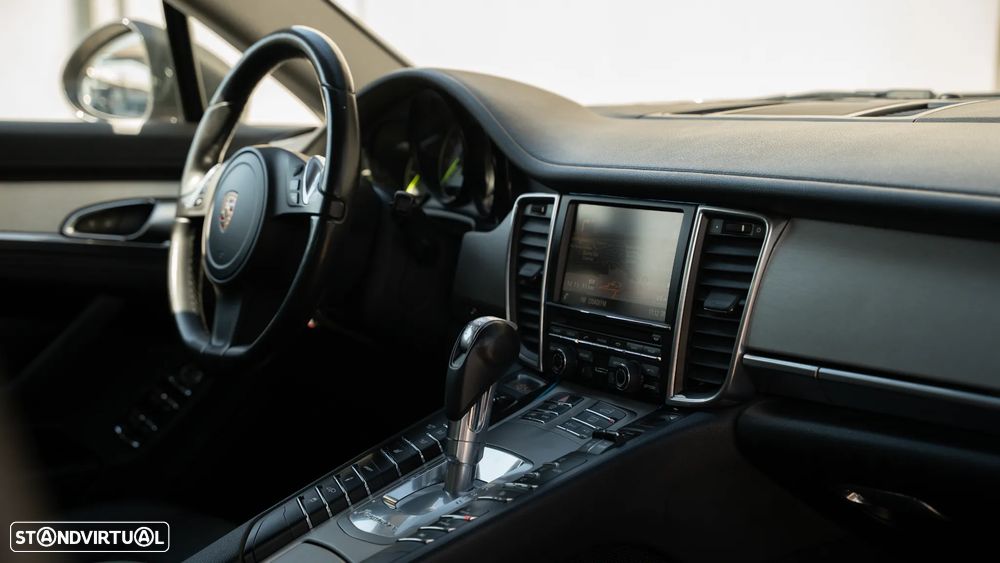 Porsche Panamera S Hybrid - 35