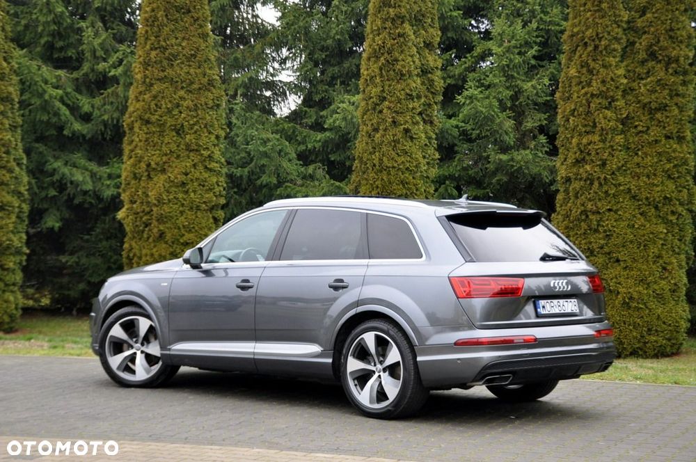 Audi Q7 - 13