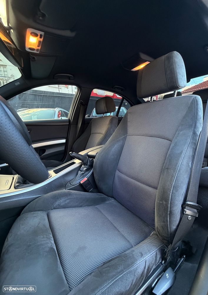 BMW 320 d Sport Line - 9