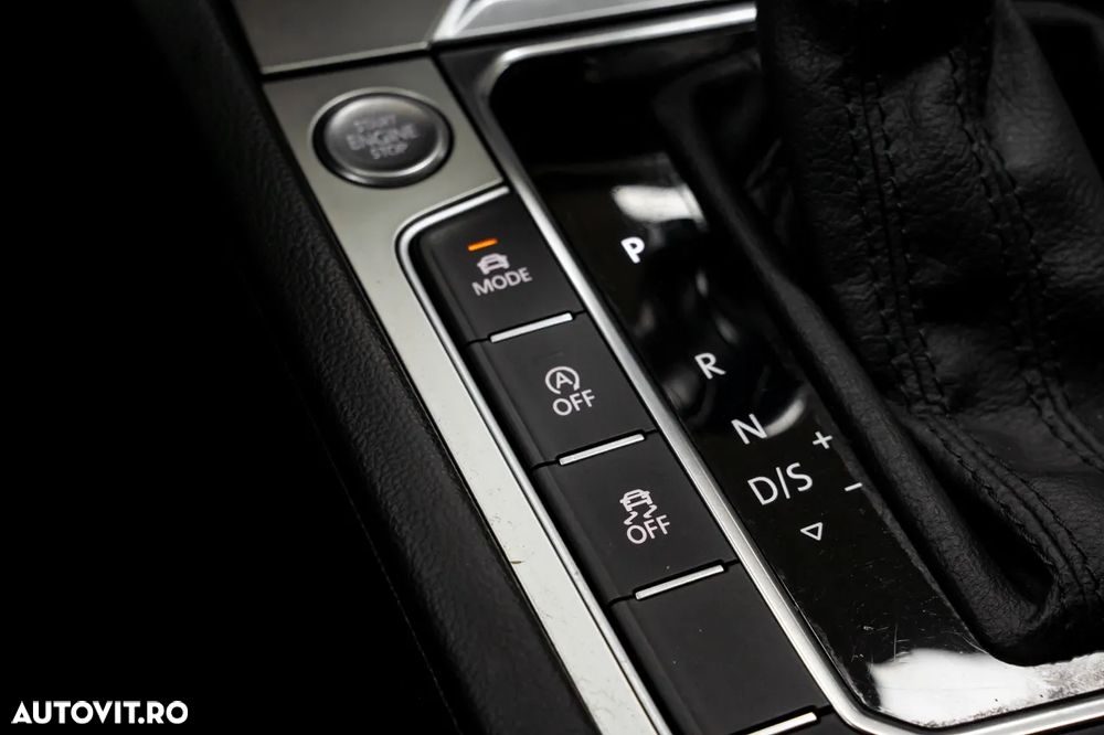 Volkswagen Passat 2.0 TDI SCR (BlueMotion Tech) 4Motion D Highline - 32