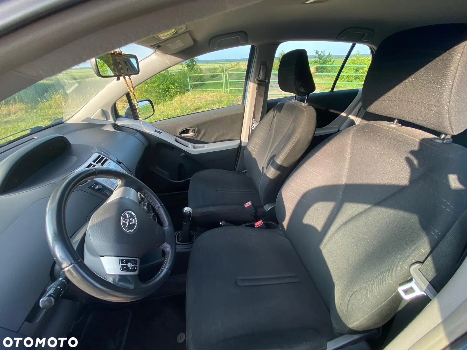Toyota Yaris - 15