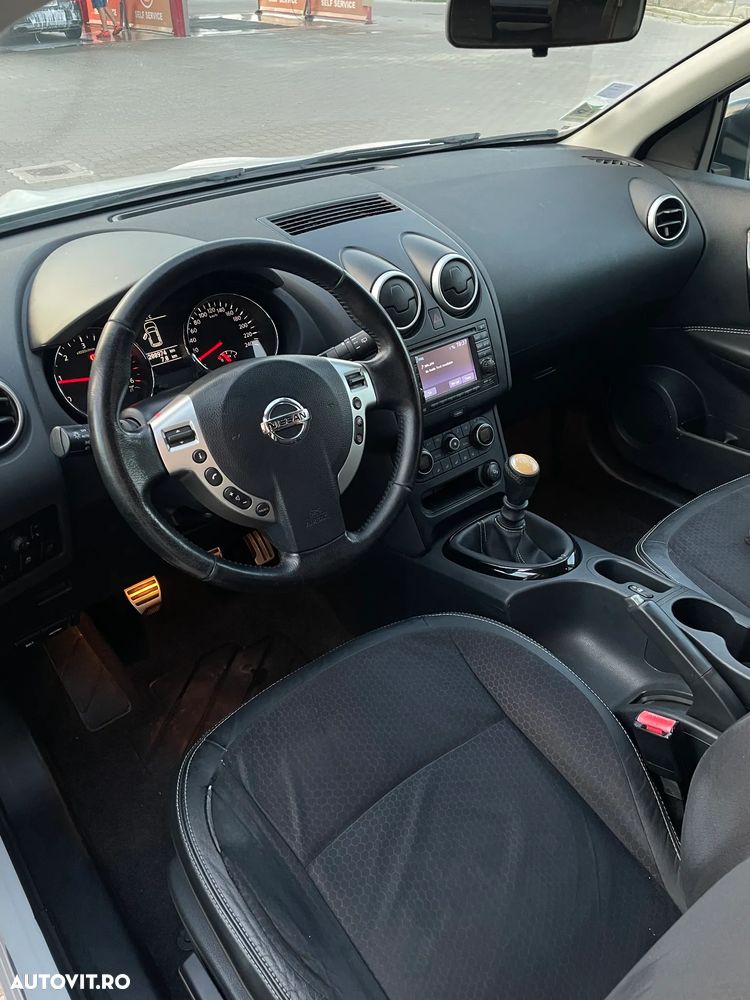 Nissan Qashqai 1.6 DCI 4 x 4 DPF Start/Stop 360 - 12