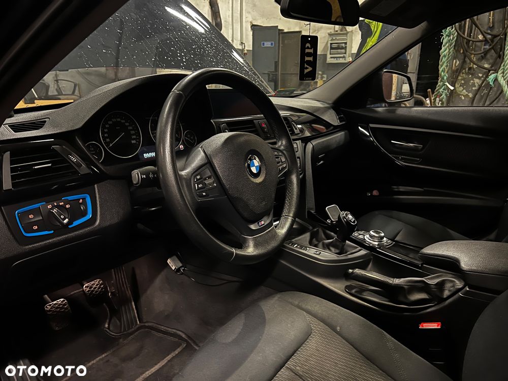 BMW Seria 3 320d - 20