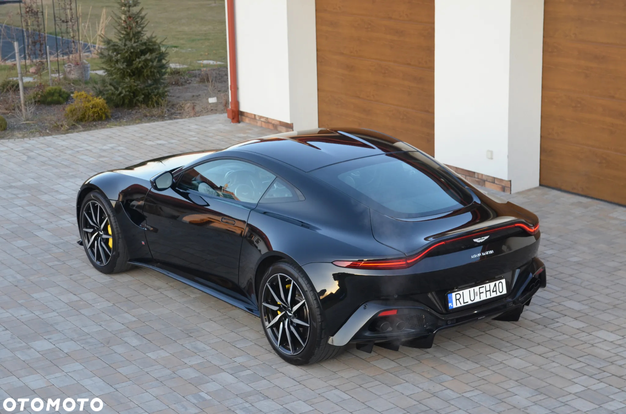 Aston Martin V8 Vantage Standard - 7