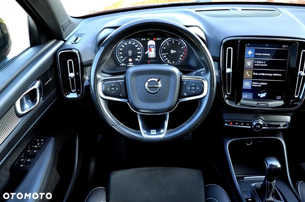 Volvo XC 40 T3 R-Design - 26