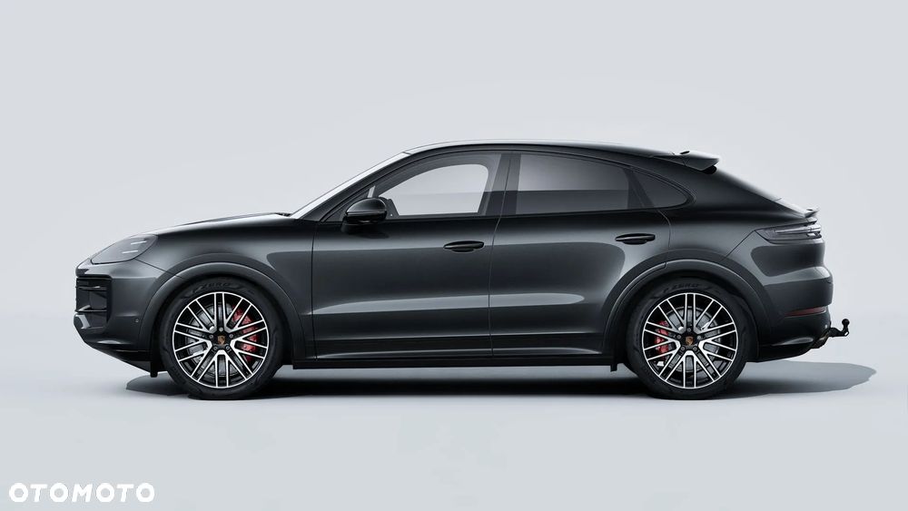 Porsche Cayenne Coupe GTS - 2