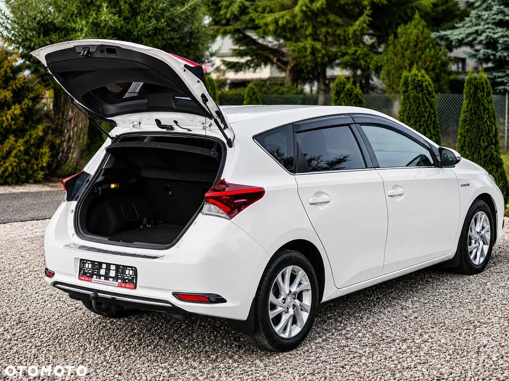 Toyota Auris 1.8 HSD Prestige NAVI - 13