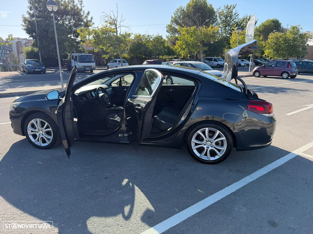 Peugeot 508 2.0 HDi Hybrid4 2-Tronic J18 - 12