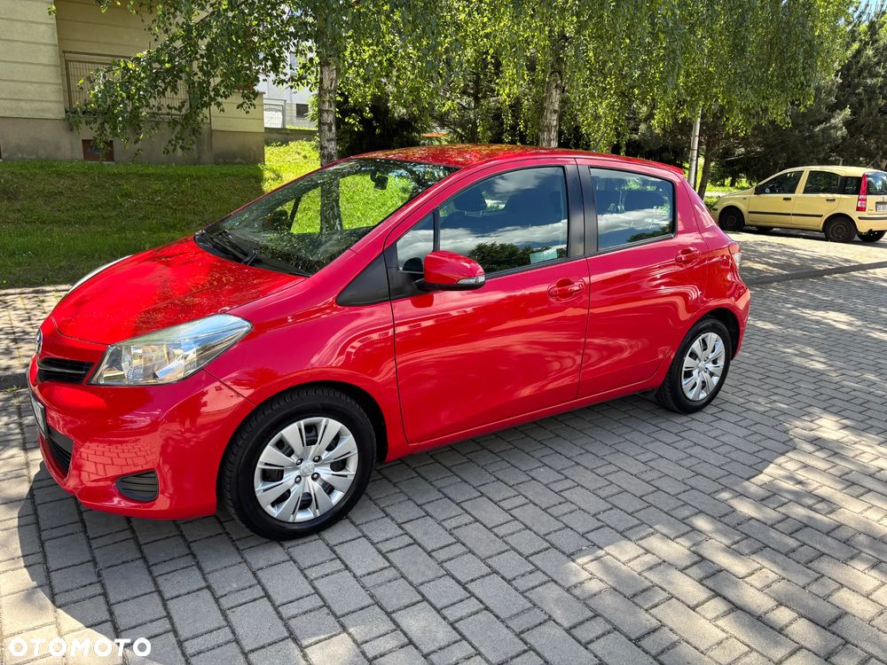 Toyota Yaris 1.33 Luna - 1