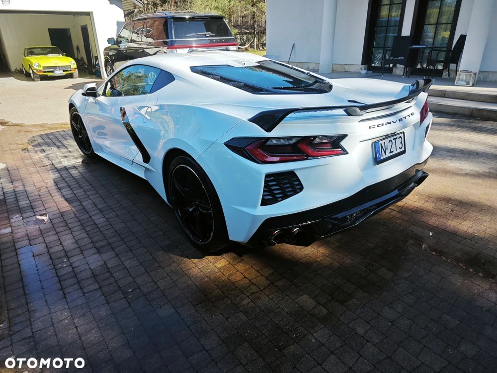 Chevrolet Corvette - 4