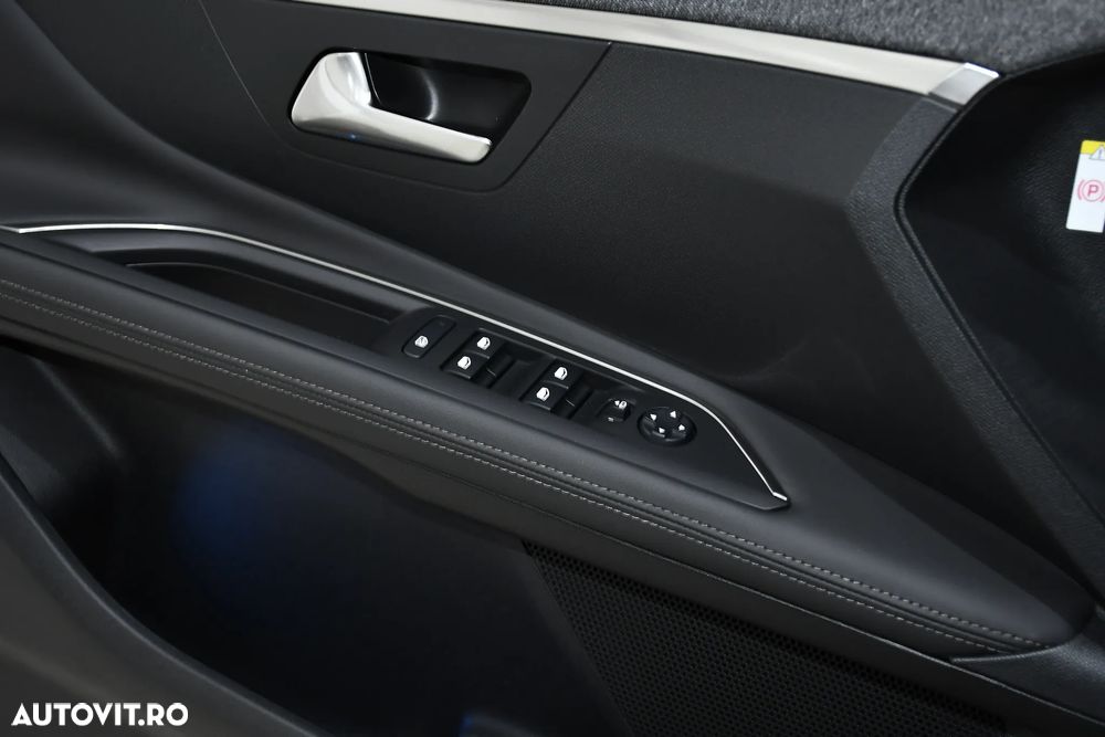 Peugeot 3008 1.2 PureTech Turbo S&S EAT6 Allure - 30
