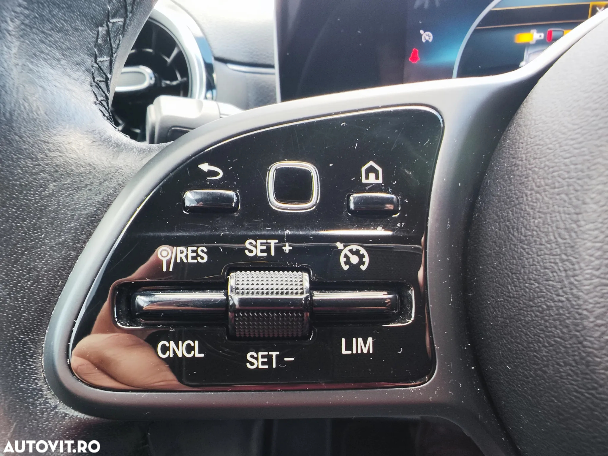 Mercedes-Benz CLA 180 d Coupe - 24