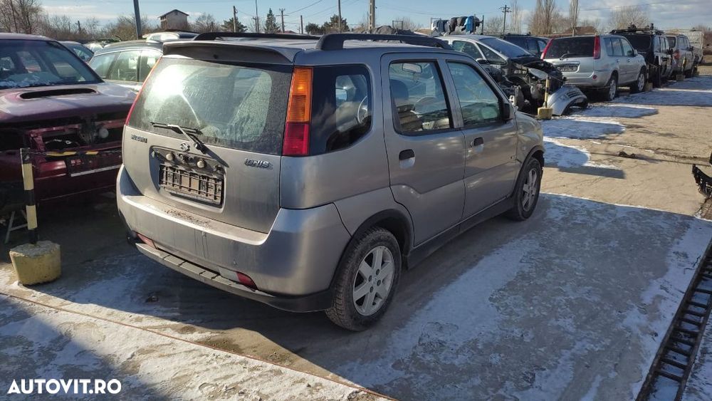 Dezmembrez suzuki ignis 1.3 4x2 și 1.5 benzina 4x4 fabricatie 2005 - 4