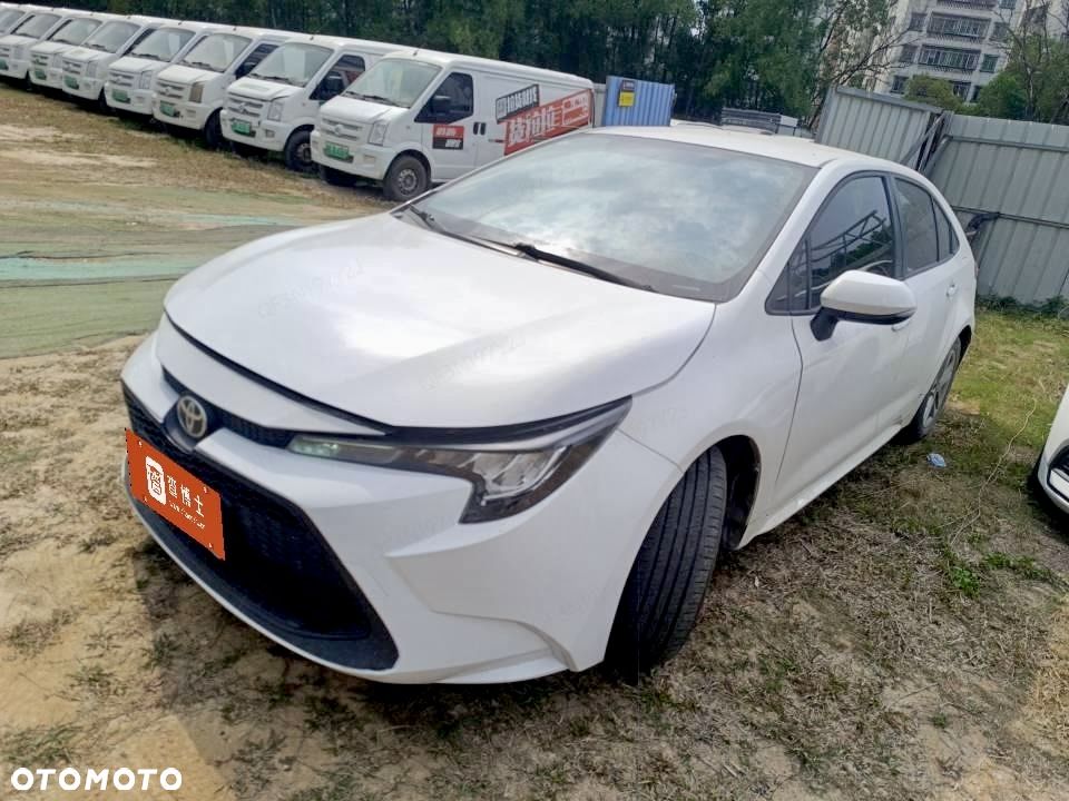 Toyota Corolla - 1