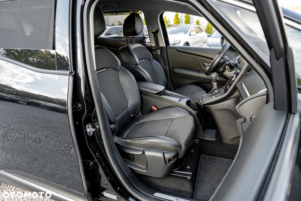 Renault Grand Scenic TCe 140 GPF EDC INTENS - 23