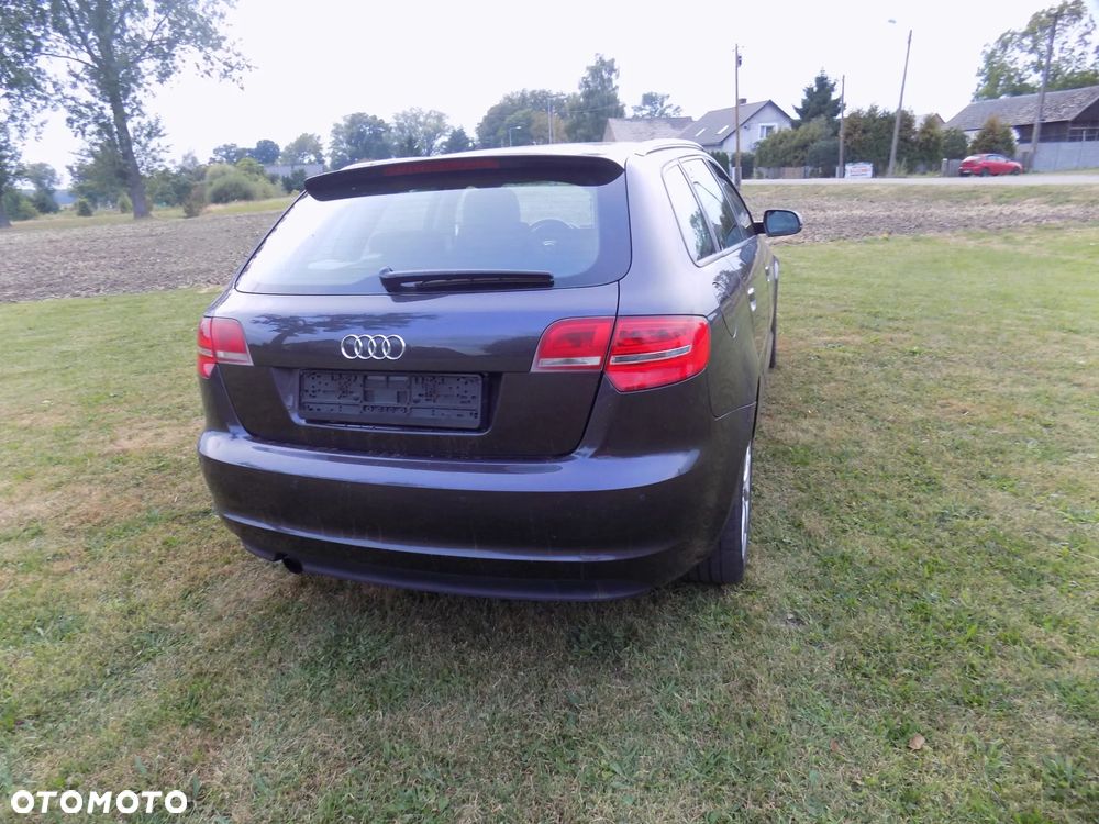 Audi A3 Sportback 2.0 TDI DPF Ambiente - 15