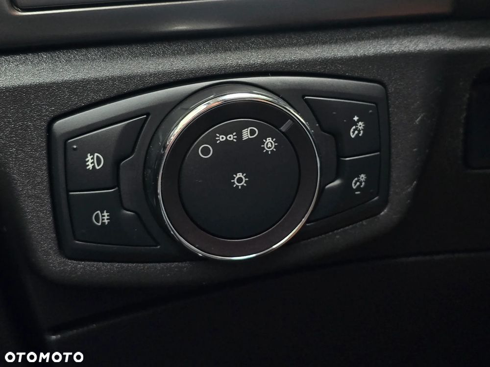 Ford Mondeo 2.0 EcoBlue VIGNALE - 33