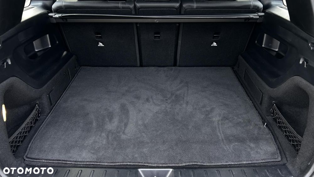 Mercedes-Benz GLB 200 Style 7G-DCT - 23