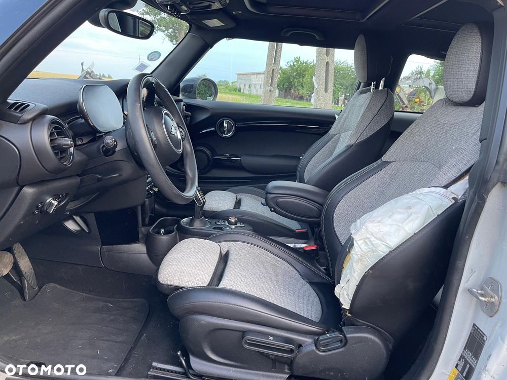 MINI Cooper SE Electric Trim - 20