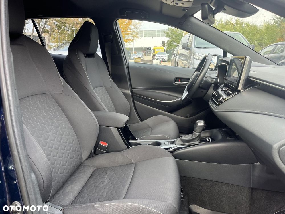 Toyota Corolla 1.8 Hybrid Comfort - 23