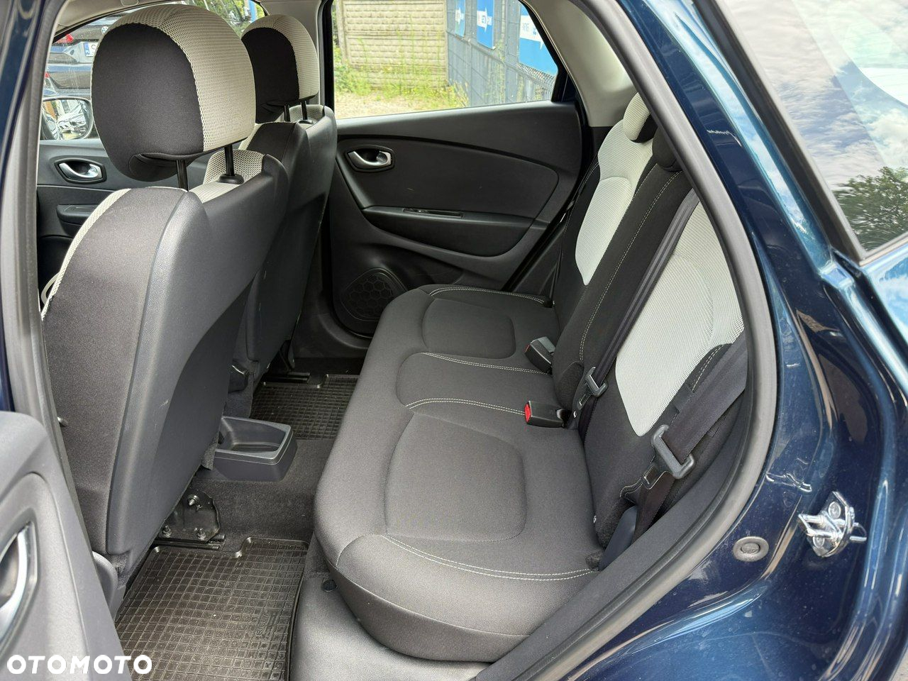Renault Captur - 12