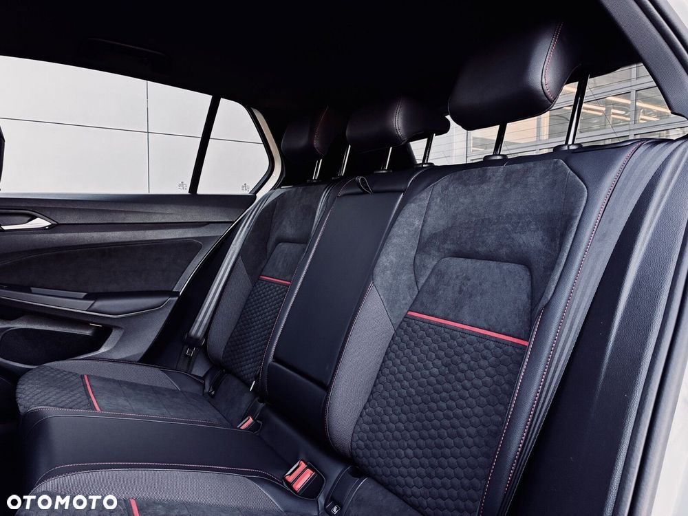 Volkswagen Golf - 7