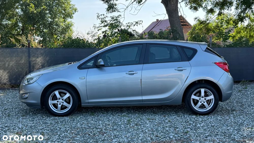 Opel Astra 1.6 Enjoy - 8