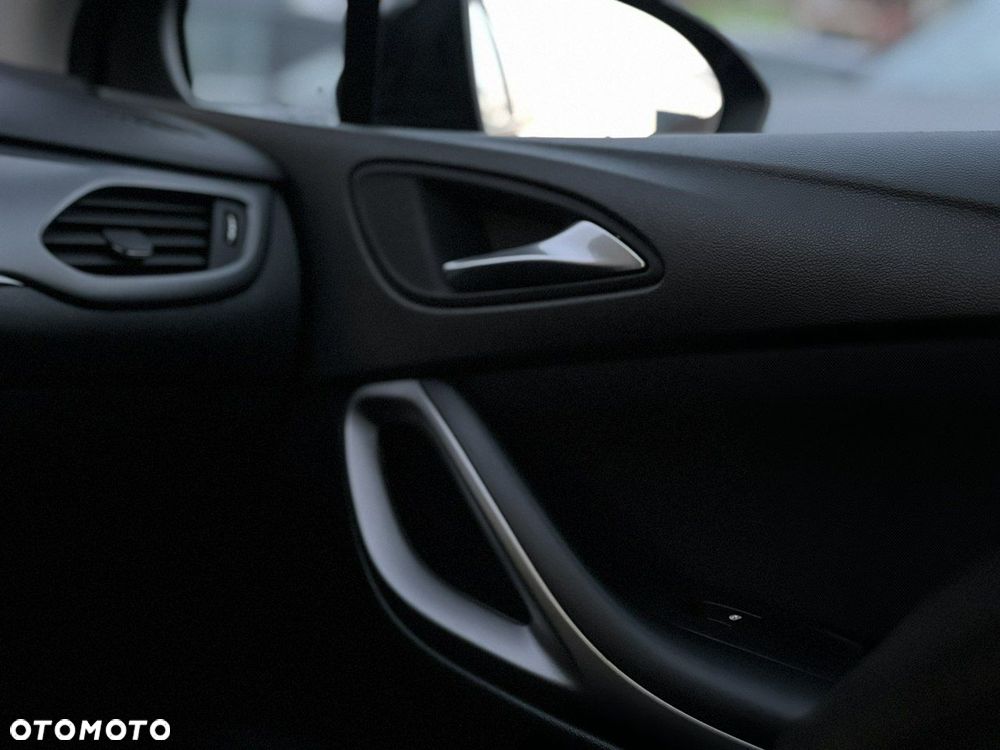 Opel Astra 1.6 CDTI Dynamic S&S - 28