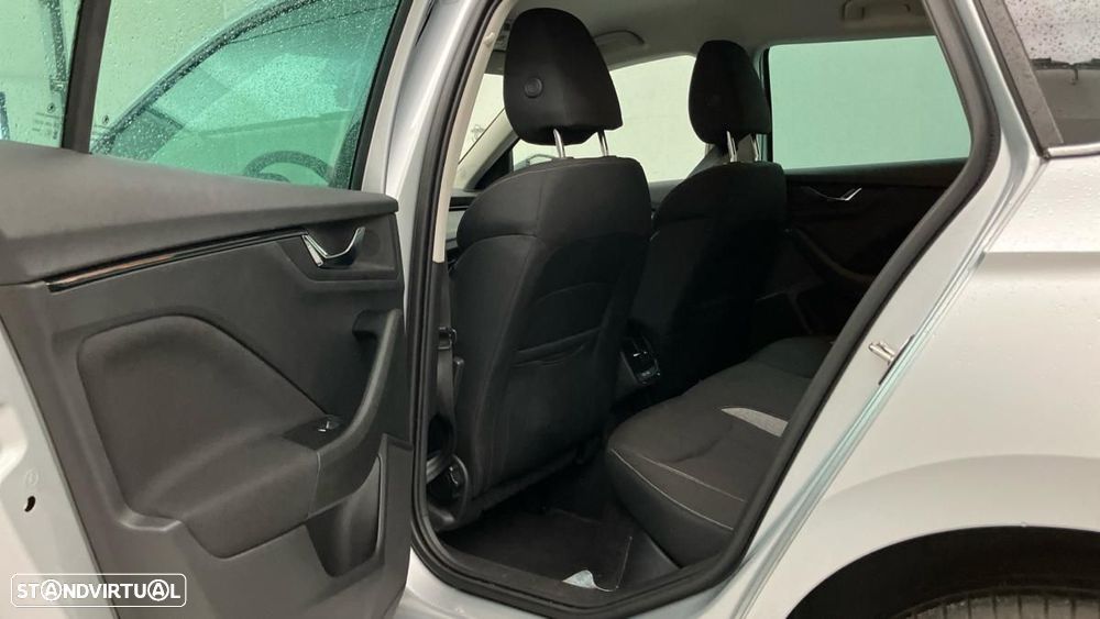 Skoda Kamiq 1.0 TSI Selection DSG - 6