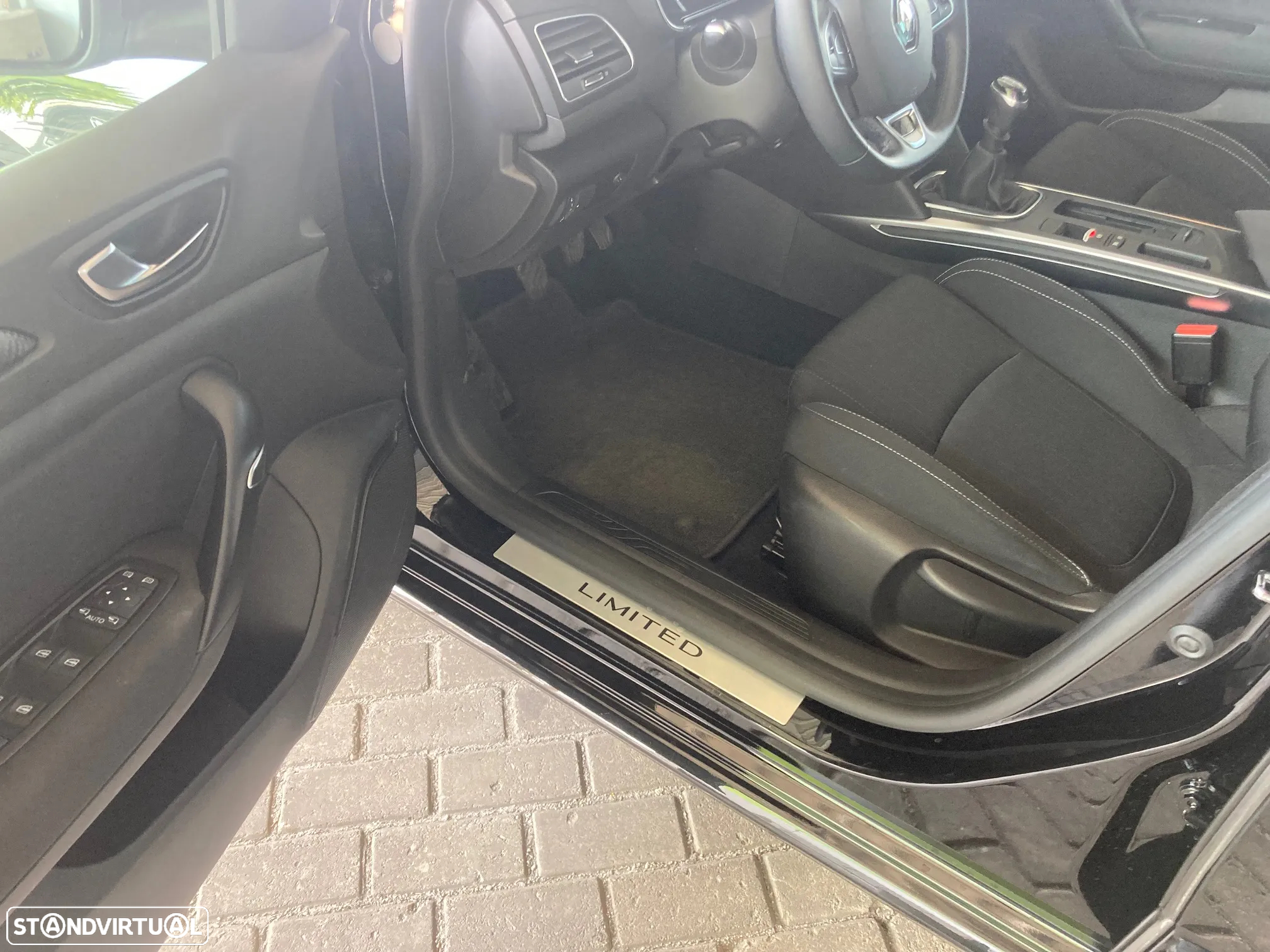 Renault Mégane 1.5 Blue dCi Limited C/PM+Pneu - 8