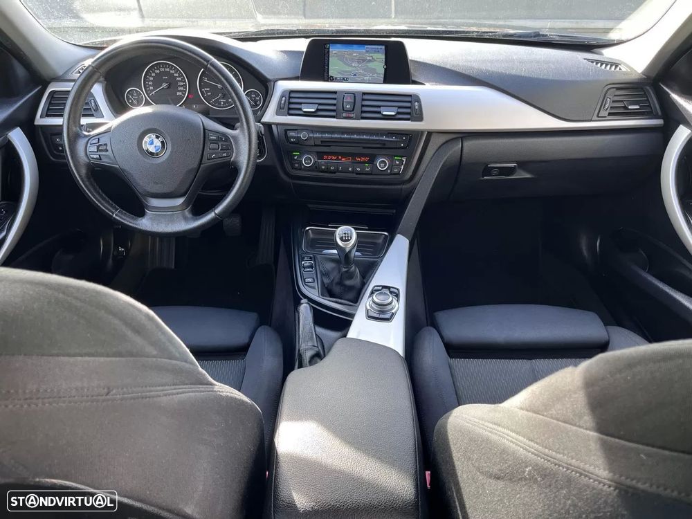 BMW 320 d Touring Sport Line - 26