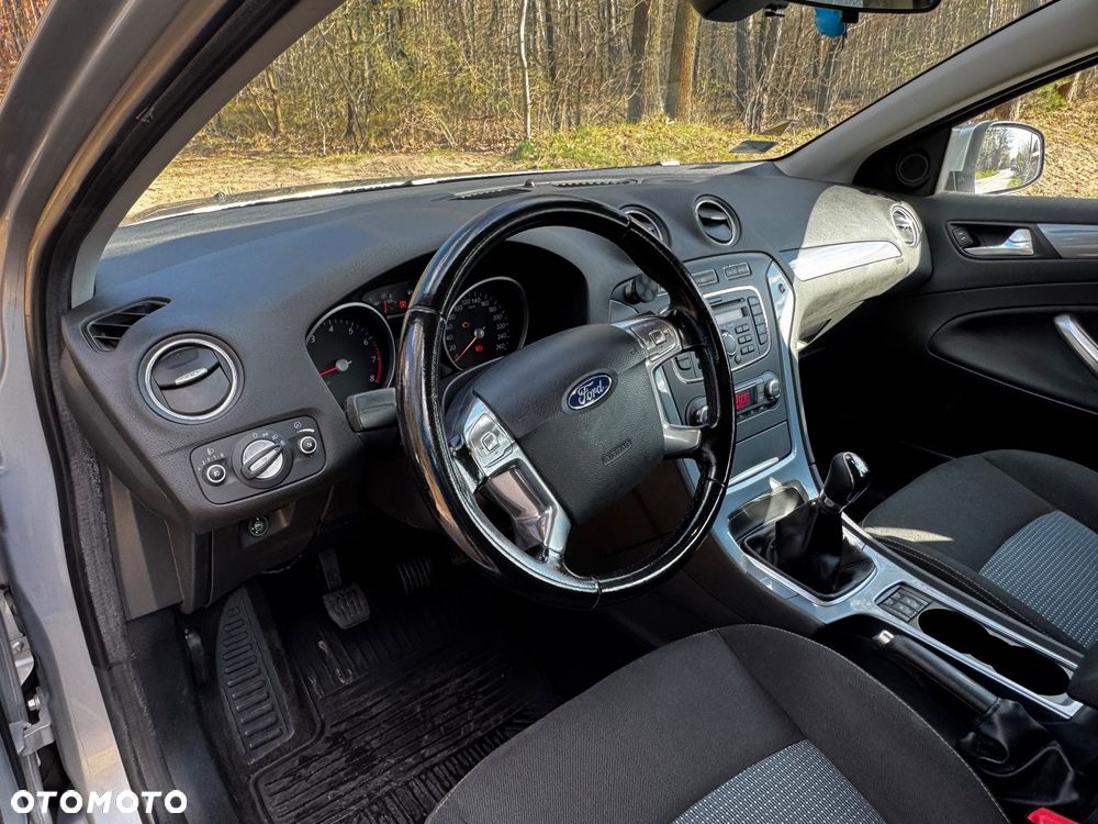 Ford Mondeo 1.6 Gold X - 15