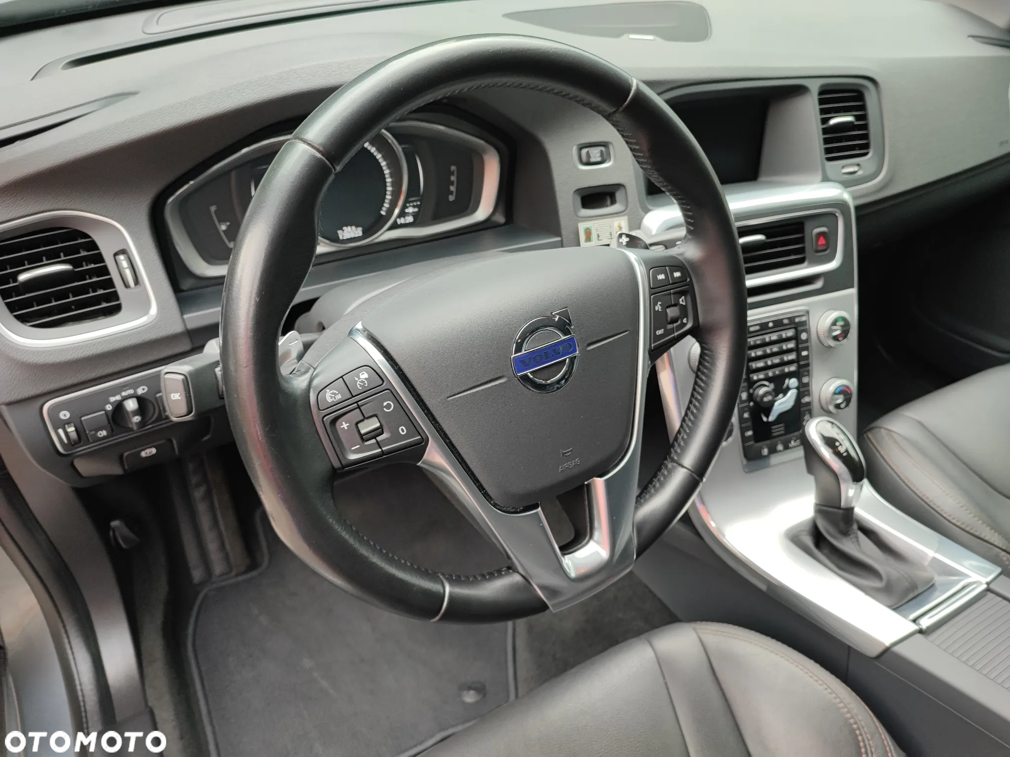 Volvo V60 T5 Drive-E Summum - 5
