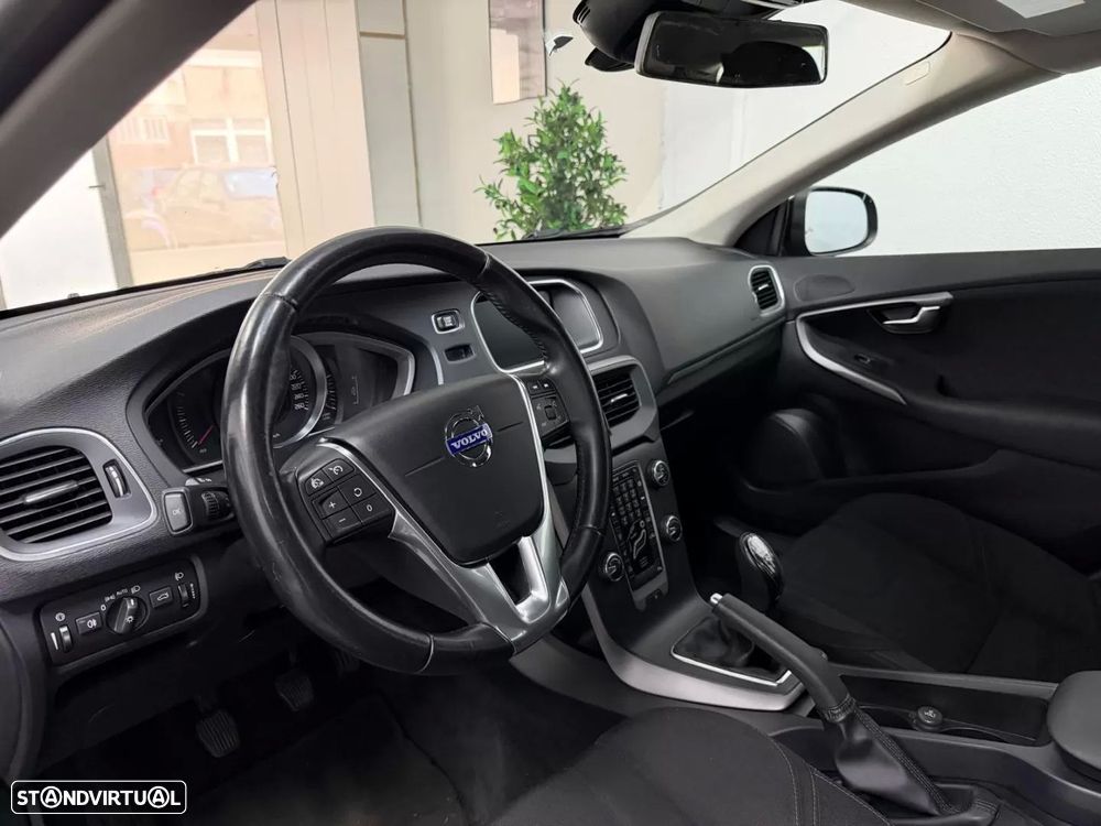 Volvo V40 1.6 D2 Kinetic - 9