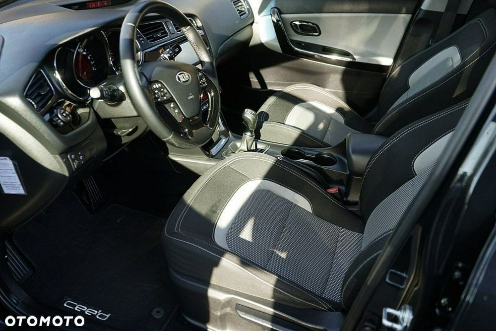Kia Ceed - 17