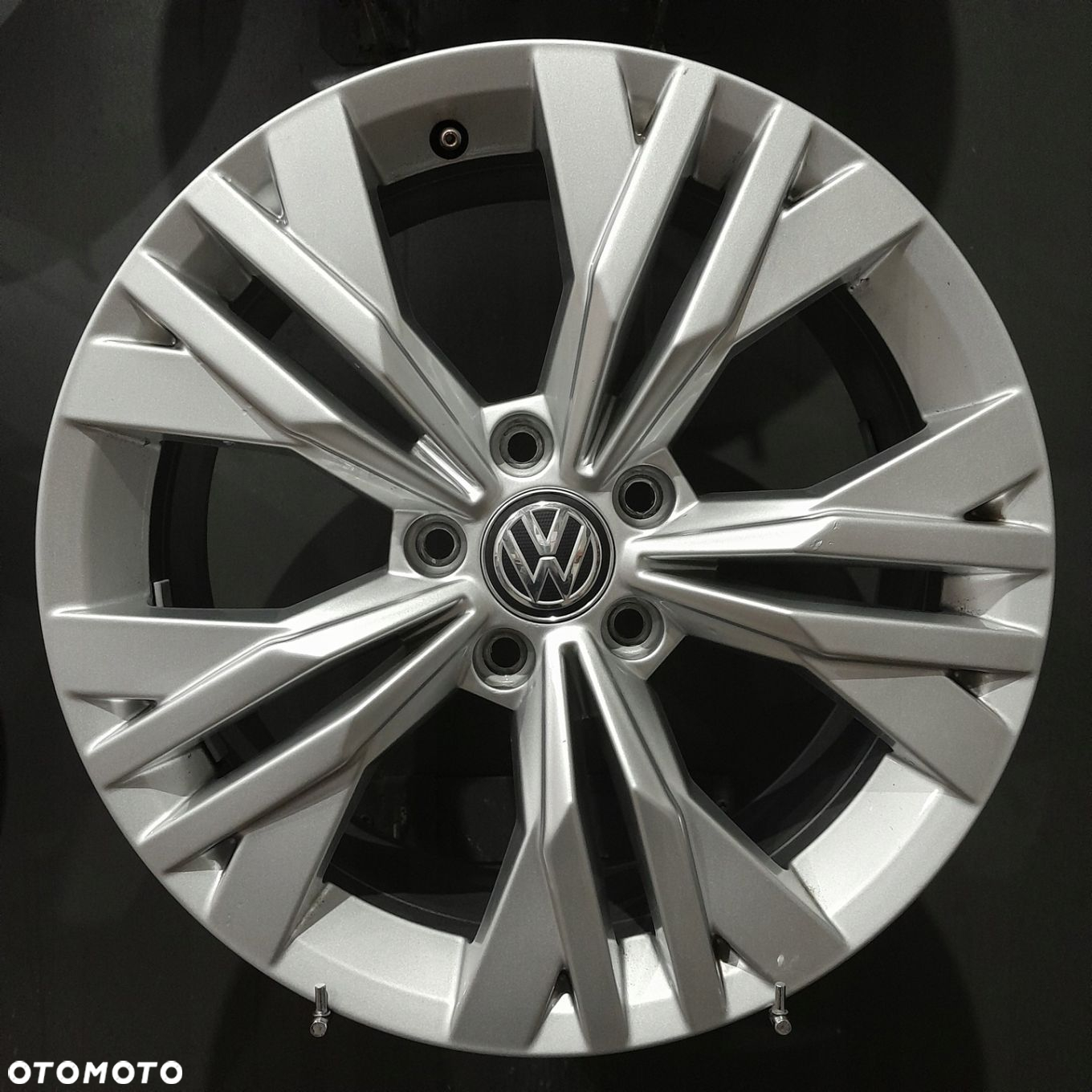 Felgi 17 5x112 VW Volkswagen Passat B8 Alltrack, Arteon F503202-4 - 5