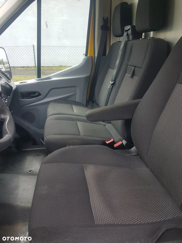 Ford Transit - 13