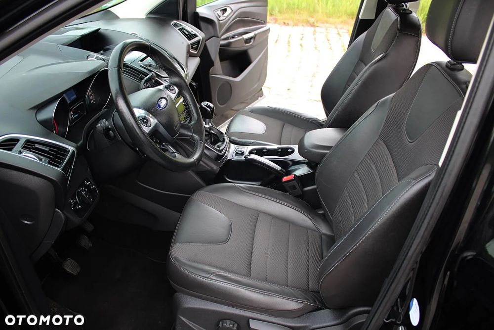 Ford Kuga 2.0 TDCi 4x4 Titanium - 17