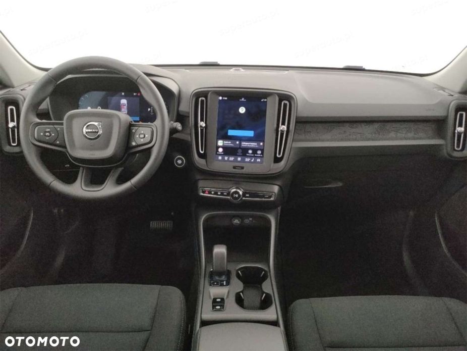 Volvo XC 40 B3 Essential - 8