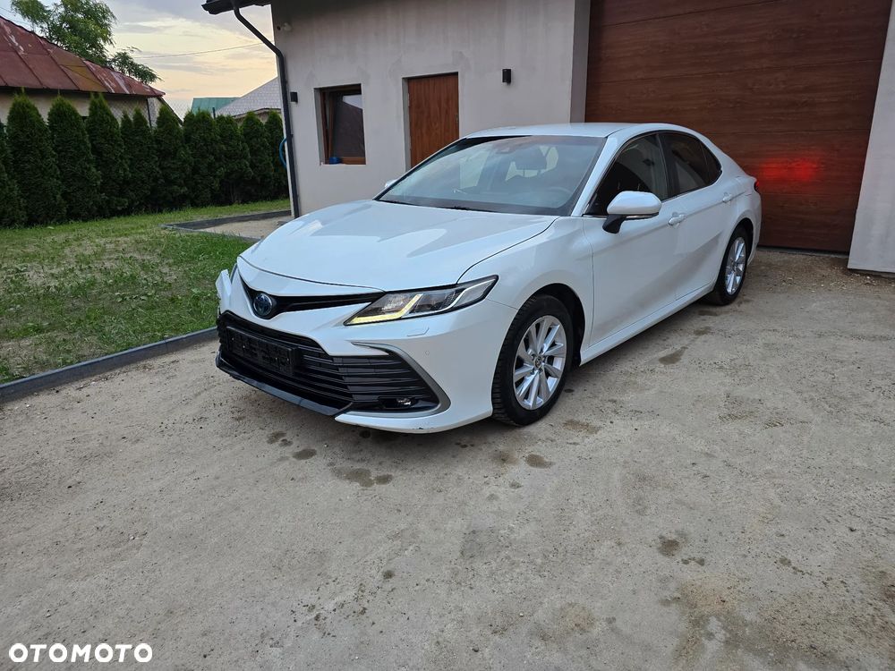 Toyota Camry - 8