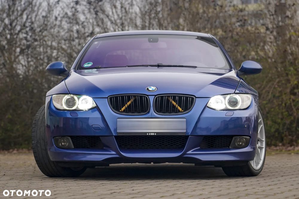 BMW Seria 3 325i - 1