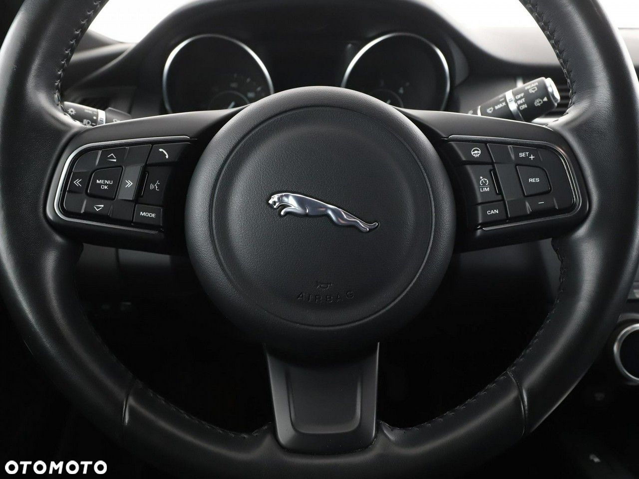 Jaguar E-Pace D150 AWD S - 22