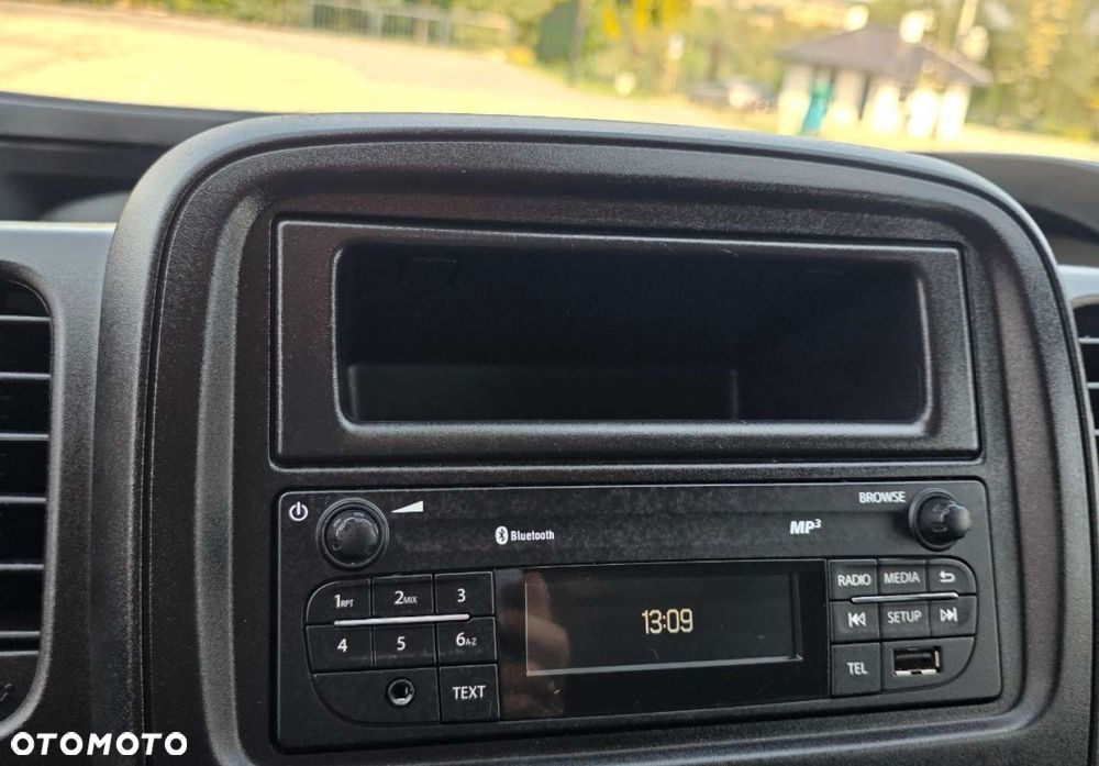 Renault Trafic - 13
