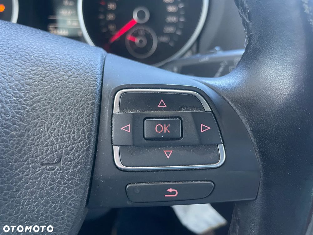 Volkswagen Golf 2.0 TDI DPF DSG Comfortline - 24