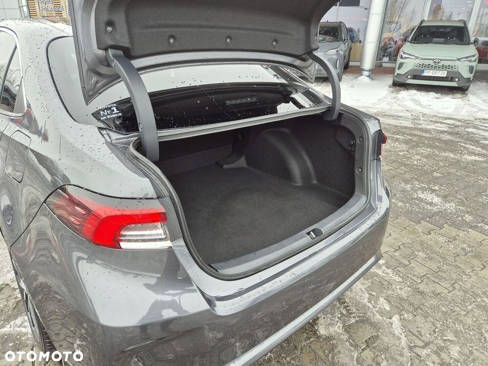 Toyota Corolla 1.8 Hybrid Style - 24