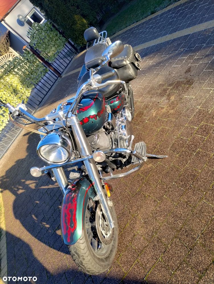 Yamaha Road Star - 2