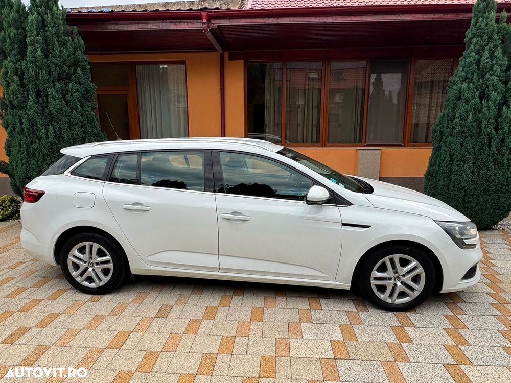 Renault Megane - 11