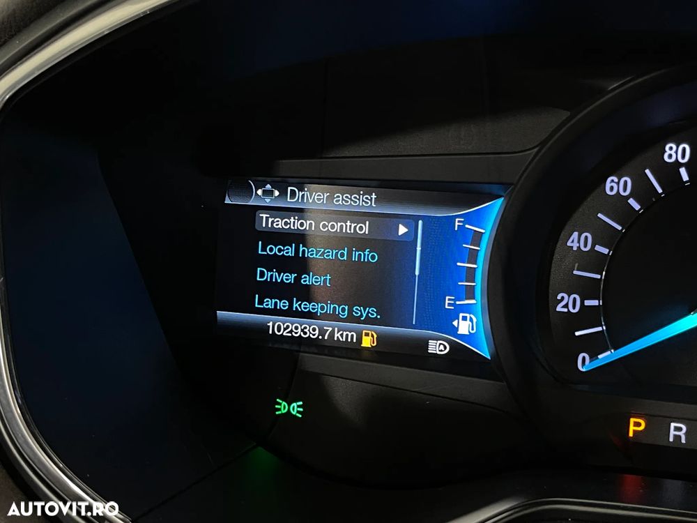 Ford Mondeo 2.0 HEV Titanium - 25