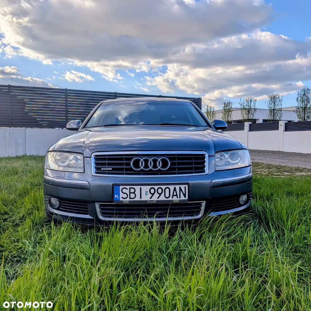 Audi A8 4.2 Quattro - 2